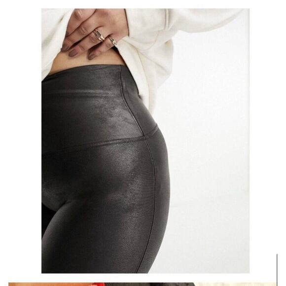 SPANX Faux Leather Leggings Pants Plus Size 1X Black High Rise - Picture 2 of 8